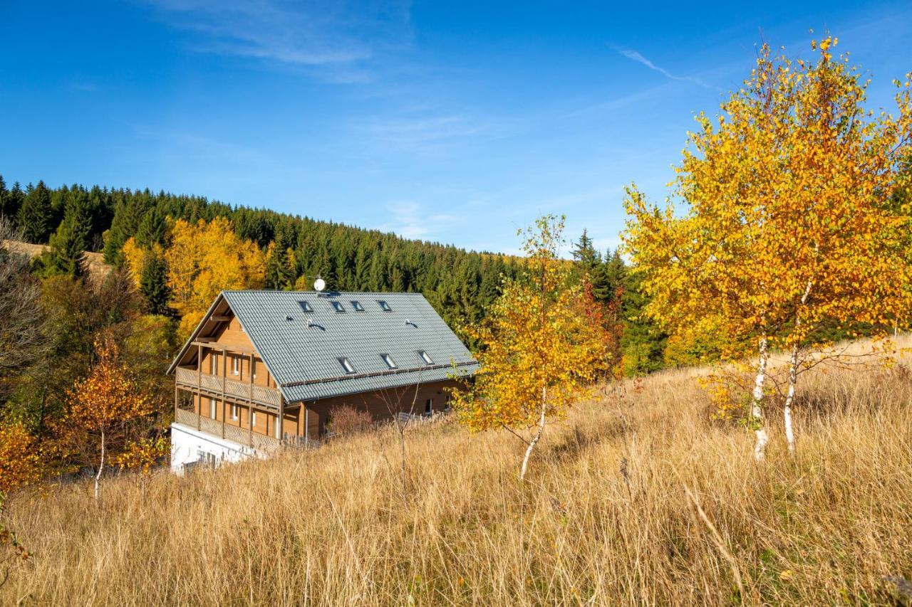 Krusnohorske Strane Loucná pod Klínovcem Exterior foto