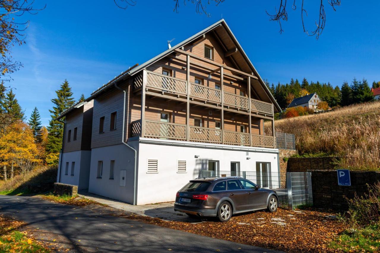 Krusnohorske Strane Loucná pod Klínovcem Exterior foto