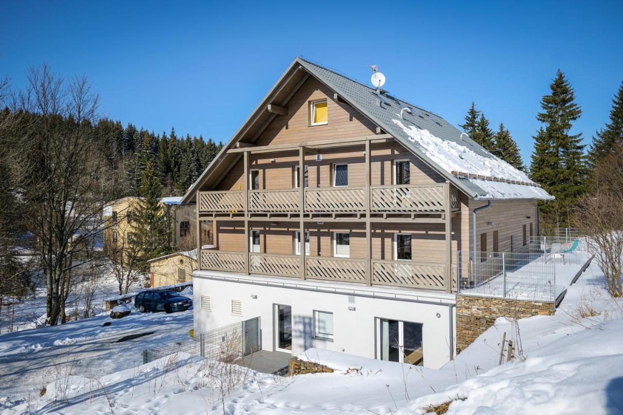 Krusnohorske Strane Loucná pod Klínovcem Exterior foto