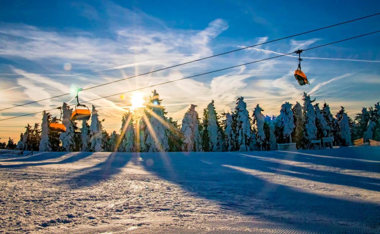 Krusnohorske Strane Loucná pod Klínovcem Exterior foto