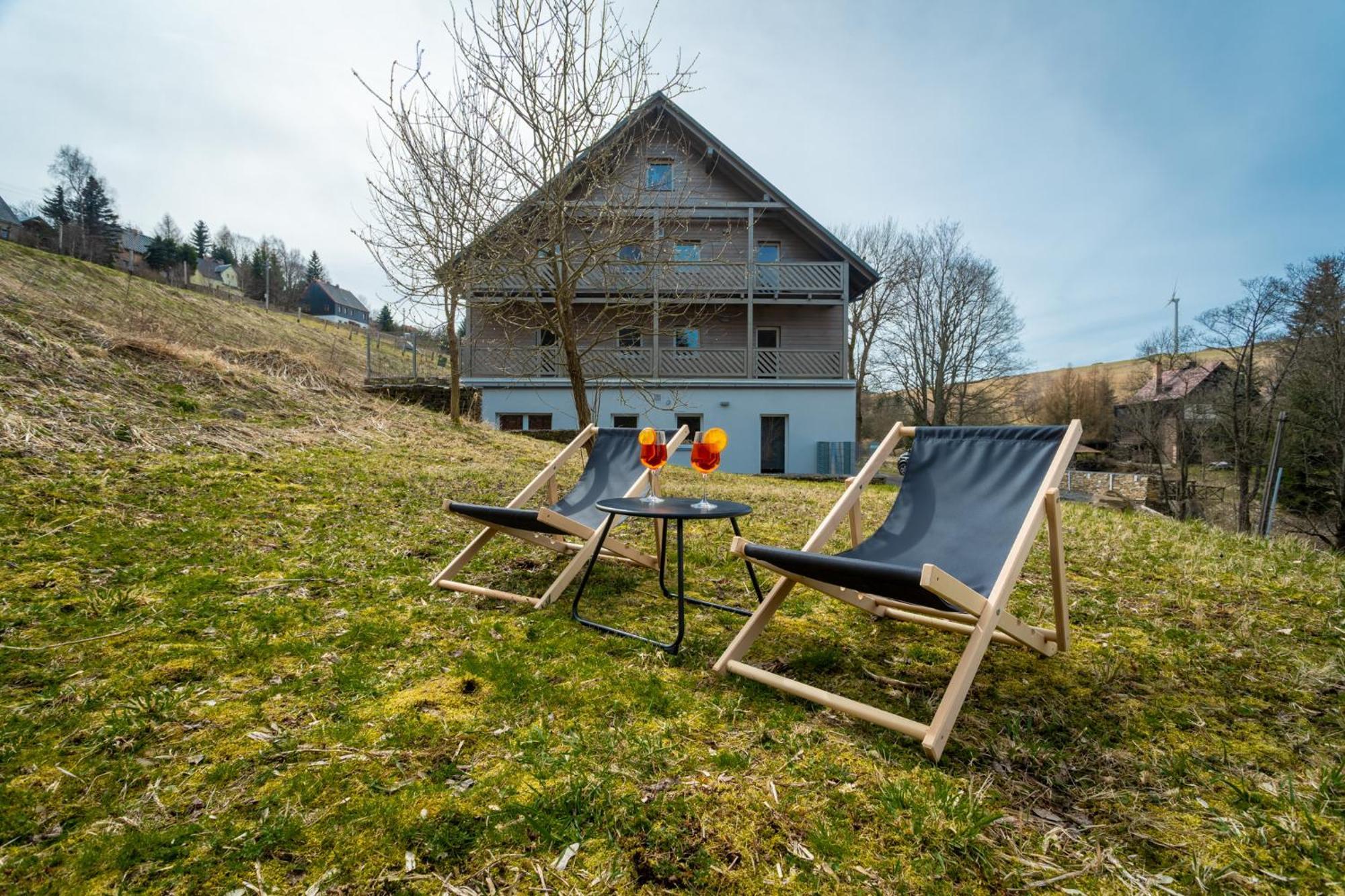 Krusnohorske Strane Loucná pod Klínovcem Exterior foto